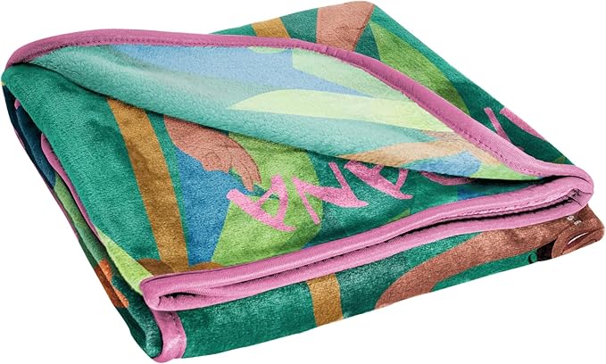Jay Franco Disney Moana Plush Throw Blanket 40x50 – Soft Microfiber Kids Blanket Featuring Moana, Maui & HEI HEI, Officially Licensed, Machine Washable Gift for Girls