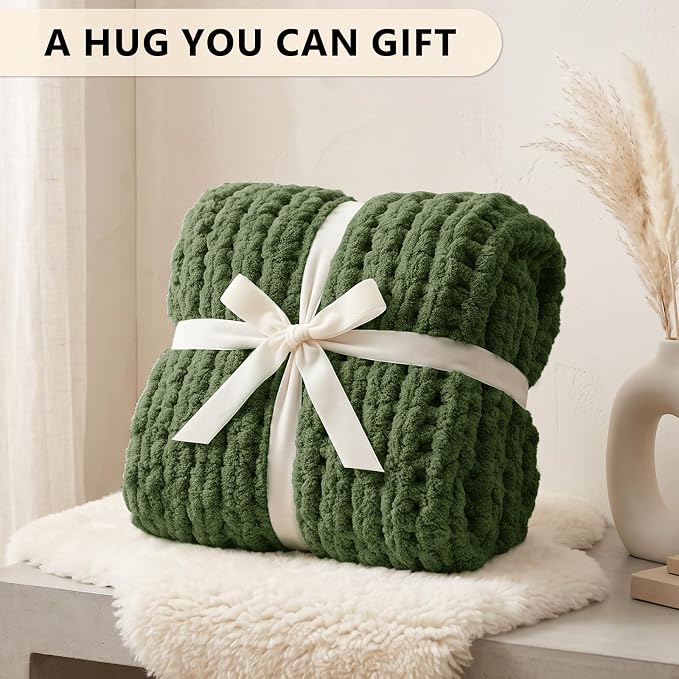 L'AGRATY Chunky Knit Throw Blanket for Couch, 50 x 60 Inches, Moss Green | Handmade Chenille Crochet Blanket for Sofa Bed, Thick Cable Knitted Blankets for Room Home Decor, Birthday Gift for Women Mom