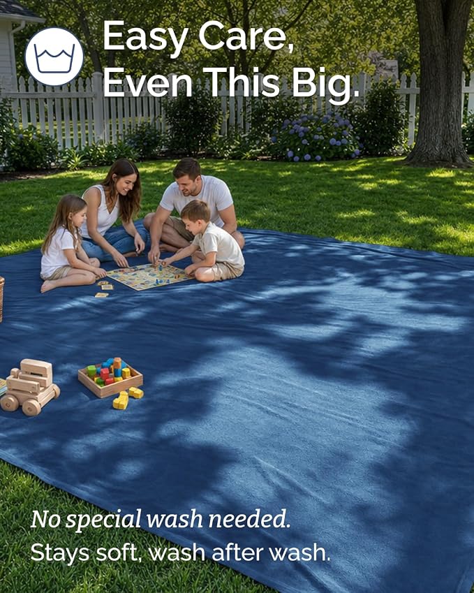 Ultra Soft Fleece Blanket Giant Blanket Size - Flannel Fleece Luxury Blanket - Lightweight for Couch Bed Chair - Thick, Warm and Breathable - All Season Cozy, Royal Blue