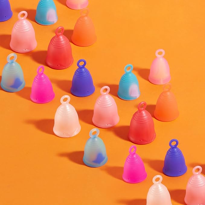 Peachlife Silicone Ring Menstrual Cup with Loop Pull Stem for Easy Removal - Reusable 12 Hour Tampon Alternative - Medium Size, Soft Peachcup