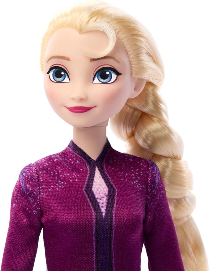 Mattel Disney Frozen Elsa Fashion Doll & Bear Cub Figure with 4 Accessories Including Animal Bed & Blanket, Inspired by Animals of Arendelle