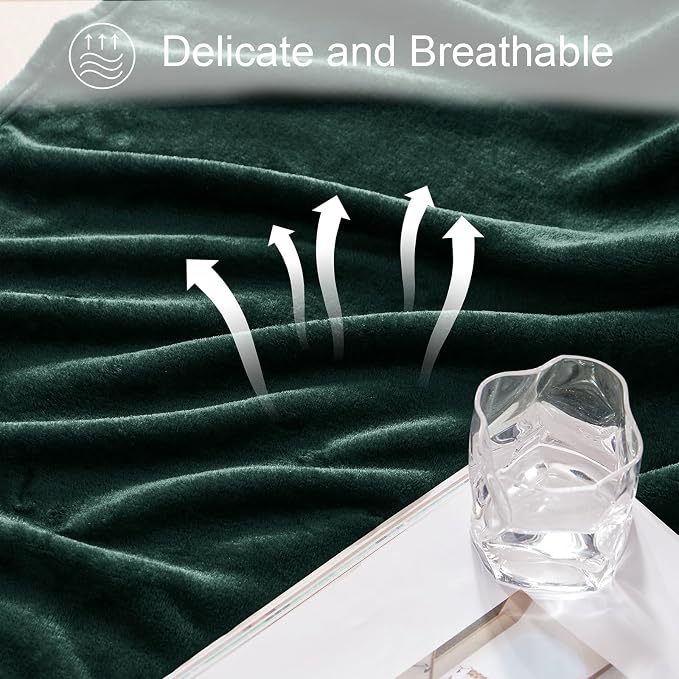 Exclusivo Mezcla Soft Fleece Blanket Twin Size for Bed, Forest Green | 60x80 Inches, Double-Sided Brushed Flannel, Lightweight Plush Cozy Blanket for Home Decor, All Season, Machine Washable