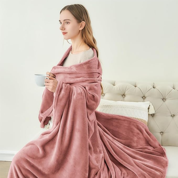 BEDELITE Fleece Blanket Soft Plush Throw for Couch Dusty Pink 50"x60" | Ultra Soft Fleece, Plush Microfiber, Lightweight Warmth, All Season Comfort, Fade Resistant, Machine Washable, Couch Sofa Bed