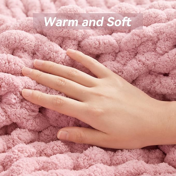 Negwoo Chunky Knit Throw Blanket, Knitted Throw Chenille Yarn, 40"*50" | Soft Thick Cable Knitted Blankets, Handmade Big Thick Blanket, Machine Washable Cute Comfy Blanket for Home Decor, Light pink