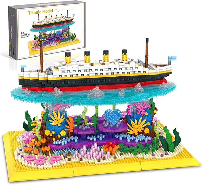 Titanic Ship Micro Mini Building Blocks Set，3892PCS+ Classic Collectible Display Model Set,MOC Boat Bricks Kit Bricks Model，Great Gift for Adults/Teens