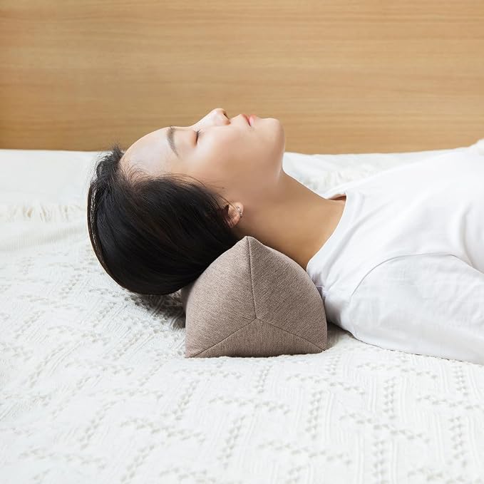 Buckwheat Neck Support Pillow Cervical Neck Cylinder Bolster Pillow,Buckwheat Hulls Adjustable Roll Pillow,Neck Pain Relief for Back and Side Sleepers Round Pillows for Lunch Break Brown, 6*15 inch