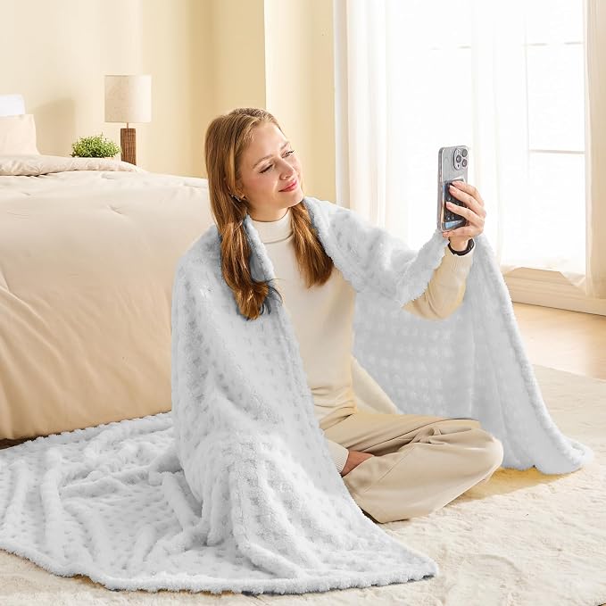 NEWCOSPLAY 3D Waffle Checkered Flannel Queen Blanket, White, 90"x90" | Super Soft Cute Lightweight Decorative Premium Silky Fleece Blanket for Couch Sofa Bed, Gift for Women Men, All Season Use