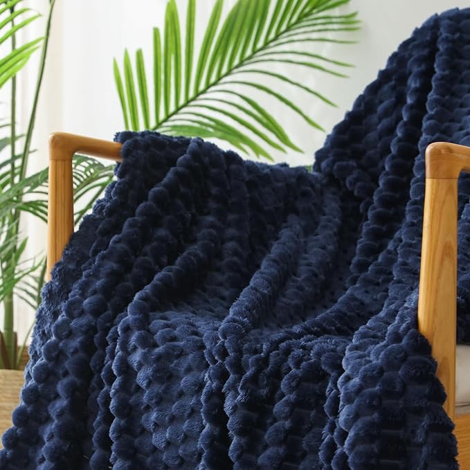 Exclusivo Mezcla 3D Fleece King Size Blanket for Bed, Navy Blue | Extra Soft Fuzzy Plush Lightweight Bed Blankets, Cozy Fluffy Decorative Blankets for All Seasons, 90x104 Inches