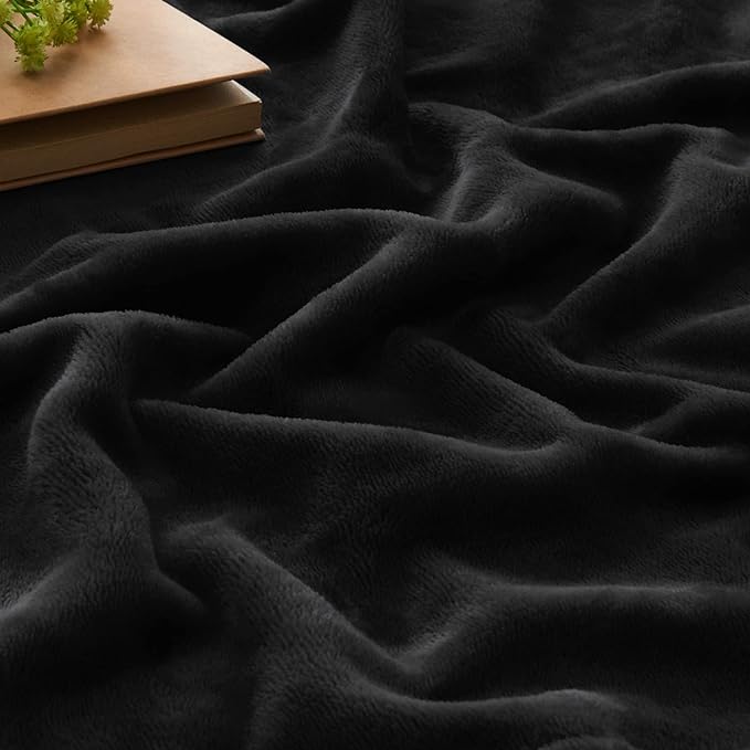 BEDELITE Fleece Blanket Soft Plush Throw for Couch Black 50"x70" | Ultra Soft Fleece, Plush Microfiber, Lightweight Warmth, All Season Comfort, Fade Resistant, Machine Washable, Couch Sofa Bed