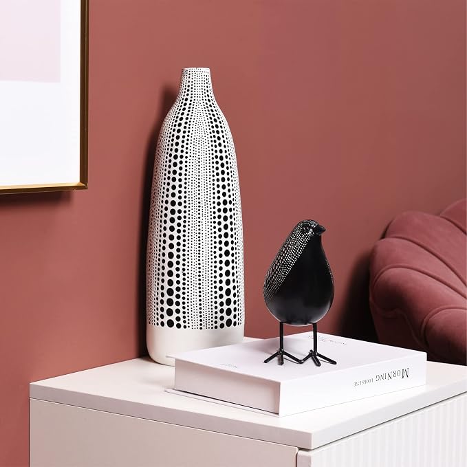 Quoowiit Sculptures Home Decor, Bird Figurine Shelf Decor, Modern Decorations for Living Room, Bedroom, Office, House, Resin Animal Statues and Figurine with Chic Polka Dots Art Design (Black)