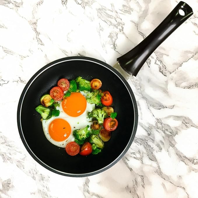 TECHEF - Blooming Flower Frying Pan, with Teflon Platinum Non-Stick Coating (PFOA Free) / Ceramic Coated Outside/Induction Ready (20 cm (8 in))