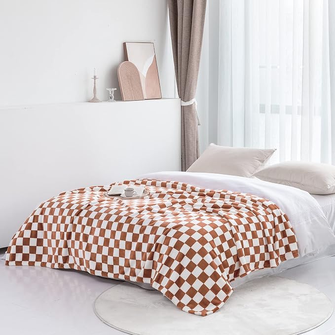 LOMAO Throw Blankets Flannel Blanket with Checkerboard Grid Pattern Soft Throw Blanket for Couch, Bed, Sofa Luxurious Warm and Cozy for All Seasons (Caramel, 90"x110")