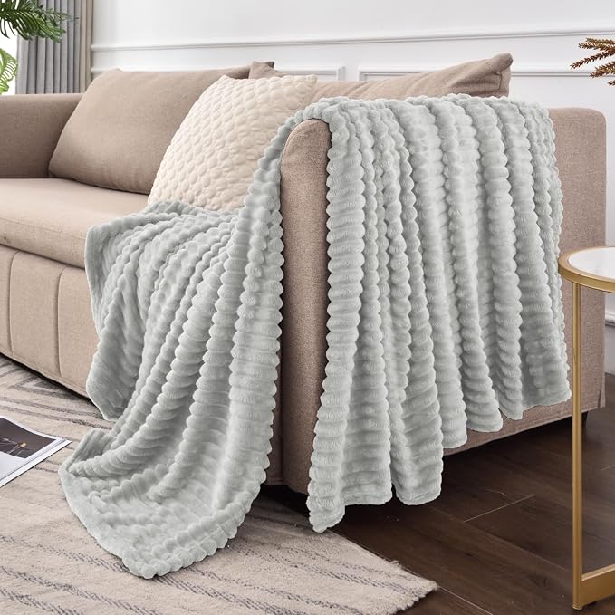 BEDELITE 3D Ribbed Light Grey Fleece Throw Blanket for Couch, 50x60 Inch | Soft Warm Decorative Fluffy Blanket, Cozy Plush Lightweight Fuzzy Throw Blanket for Bed Sofa Home Room Decor, Gift for Women