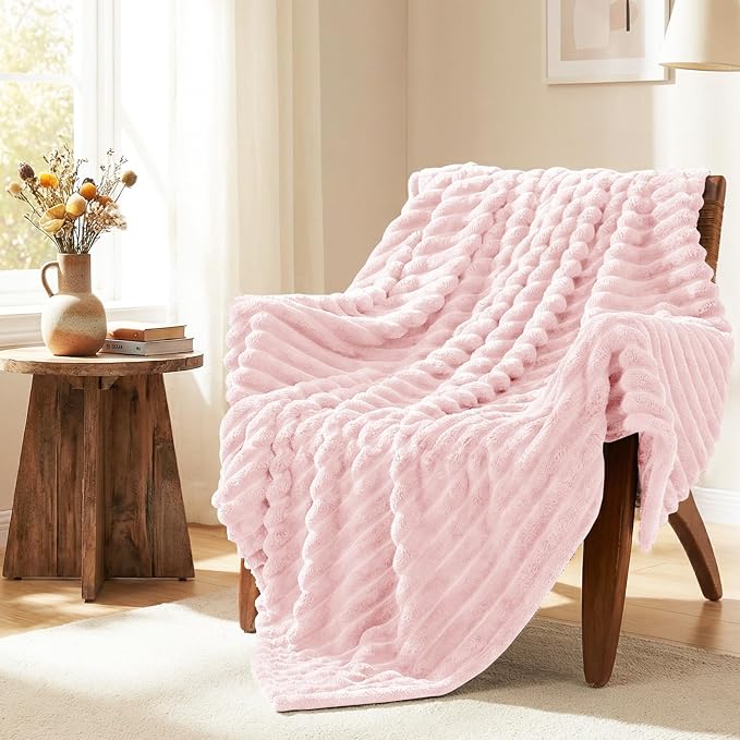 HIMEET Pink Full Size Blanket for Bed, 300GSM Ribbed Fleece, 84 x 90 Inches | Ultra Soft Flannel, All-Season Lightweight Warmth, Bed Layering & Home Room Decor, Gift for Men & Women, Machine Washable