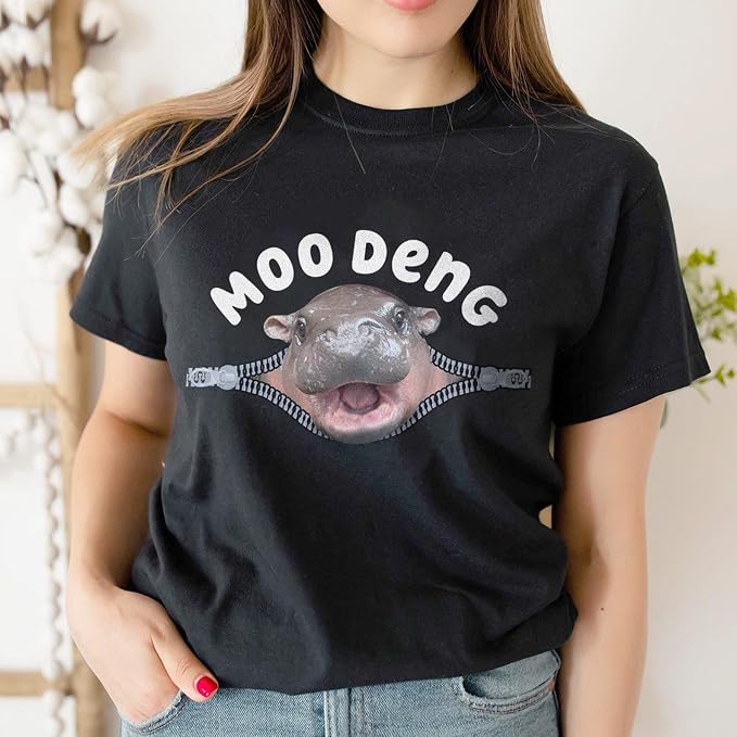 YOUNG GREEN Moo Deng Sweatshirt Moo Deng Bouncy Pig T-Shirt The Cute Baby Hippo Sweatshirt Gift For Moo Deng Lovers