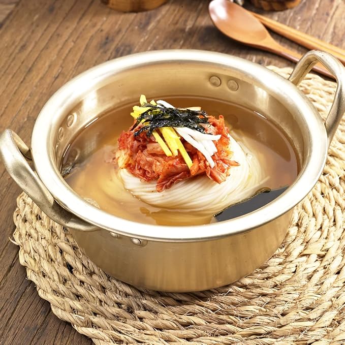 Surasang Kimchi Janchi Guksu Korean Thin Noodle Soup Bowl | Authentic Kimchi Broth, Non-Fried Noodles, Microwave Ready in 2 Minutes, 5.92 oz, Pack of 6
