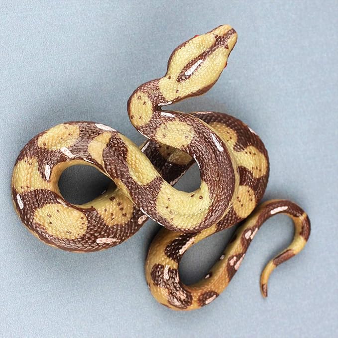 STOBOK Realistic Snake Toy Rubber Snake Figure for Halloween Prank Props