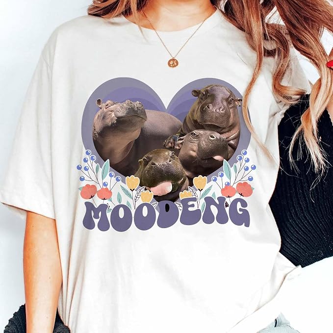 YOUNG GREEN Moo Deng Sweatshirt Moo Deng Bouncy Pig T-Shirt The Cute Baby Hippo Sweatshirt Gift For Moo Deng Lovers