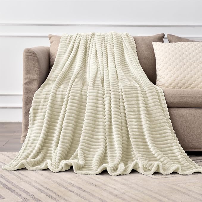 BEDELITE 3D Ribbed Jacquard Beige Fleece Twin Blanket for Bed, 60x80 Inch | Soft Warm Decorative Fluffy Blanket, Cozy Plush Lightweight Fuzzy Throw Blanket for Couch Sofa Room Decor, Gift for Women