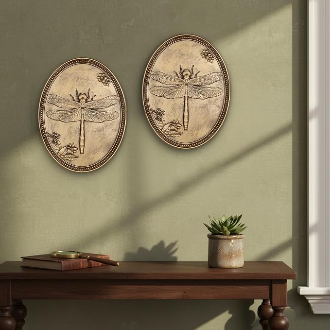 Vintage Dragonfly Wall Sculpture, Antique Wall Decor, Gold Wall Art, Hanging Decoration with Embossed Dragonfly Design, Vintage Decoration for Living Room Bedroom and Hallway, Housewarming Gift