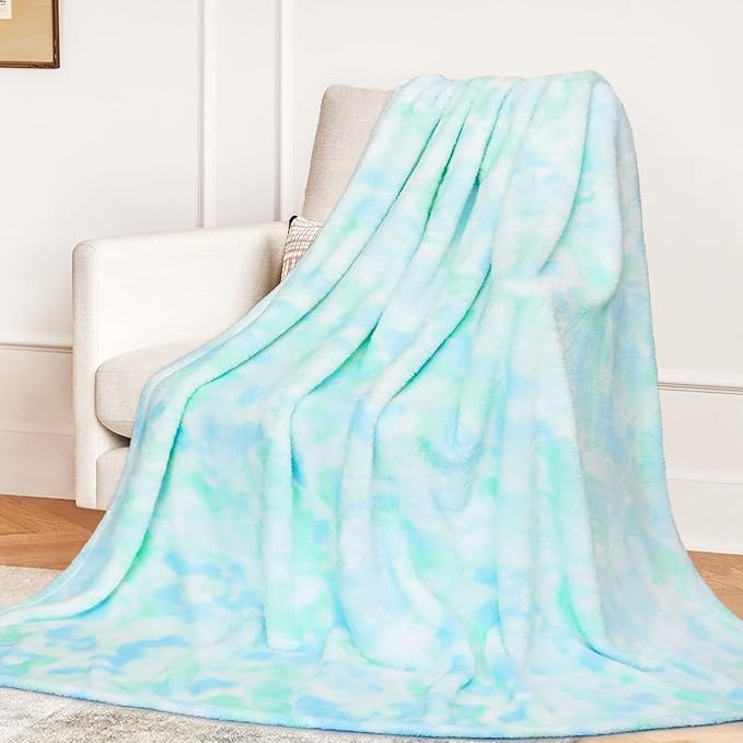 MUGD Sage Green Throw Blanket - Soft Fuzzy Fleece Blanket for Couch Bed, Cozy Gifts for Women, Girls, Spring Room Decor, 50x70 Inches