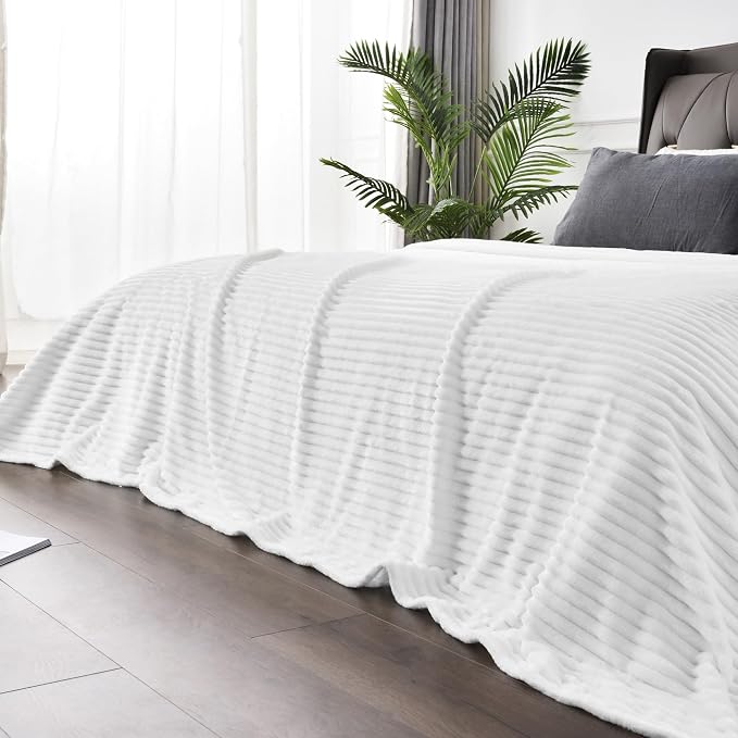 BEDELITE 3D Ribbed Jacquard White Fleece Twin Blanket for Bed, 60x80 Inch | Soft Warm Decorative Fluffy Blanket, Cozy Plush Lightweight Fuzzy Throw Blanket for Couch Sofa Room Decor, Gift for Women