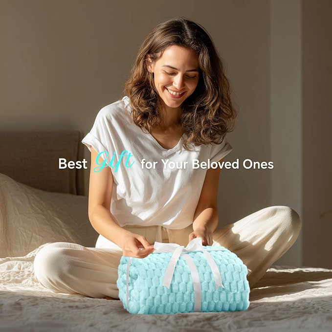 BEDELITE Cloud Blue Twin Blanket for Couch, Soft Cozy Gift for Women, 60*80 | 3D Jacquard Decorative Fleece Blanket, Super Soft Plush Throws, Cute Birthday Gift for Women & Men, Suitable for All Seasons