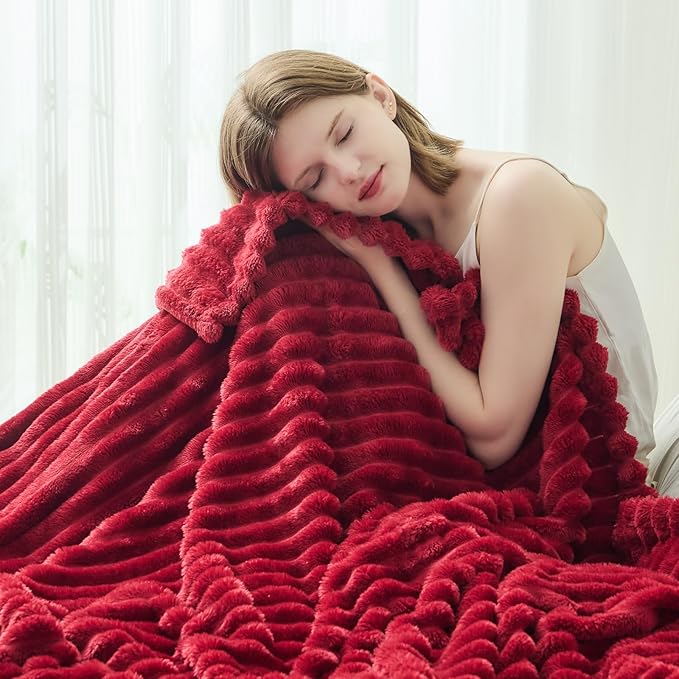 NEWCOSPLAY Super Soft Queen Blanket Red Premium Silky Flannel Fleece 3D Ribbed Jacquard Lightweight Bed Blanket All Season Use (Red Ribbed, Queen(90"x90"))