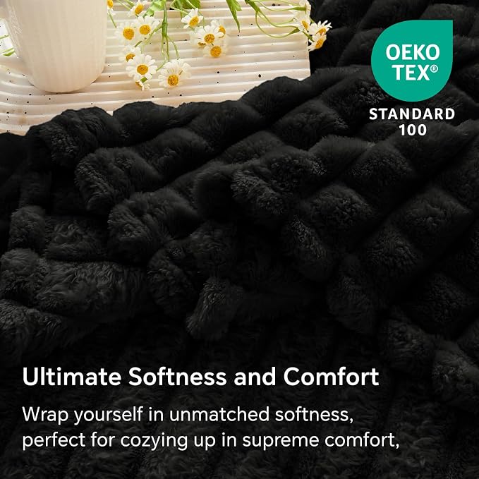 BEDELITE 3D Checked Black Fleece Twin Throw Blanket for Bed, 60x80 Inch | Soft Warm Fuzzy Fluffy Blanket for Couch Sofa, Lightweight Plush Cozy Throws for Home Room Decor, Gift for Women, All Season