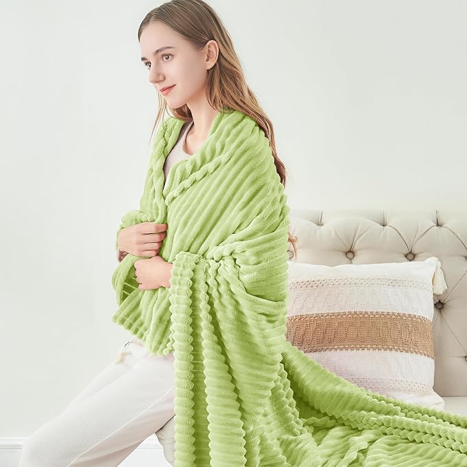 BEDELITE Ribbed Jacquard Cream Lime Fleece Twin Blanket for Bed, 60x80 Inch | Soft Warm Decorative Fluffy Blanket, Cozy Plush Lightweight Fuzzy Throw Blanket for Couch Sofa Room Decor, Gift for Women
