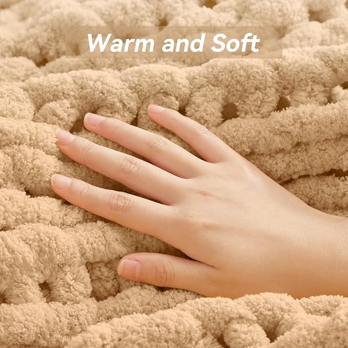 Negwoo Chunky Knit Throw Blanket, Knitted Throw Chenille Yarn, 30"*40" | Soft Thick Cable Knitted Blankets, Handmade Big Thick Blanket, Machine Washable Cute Comfy Blanket for Home Decor, Beige