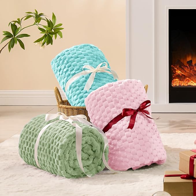 BEDELITE Throw Blanket for Couch, Soft Cozy Gifts for Women, Cherry Blossom | 3D Jacquard Decorative Fleece Blanket, Super Soft Plush Throw, Cute Birthday Gift for Women, Suitable for All Seasons, 50*60