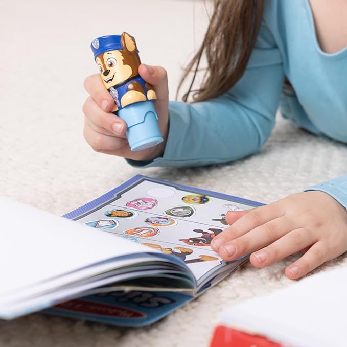 Melissa & Doug Sticker Wow!™ 24-Page Activity Pad and Sticker Stamper, 300 Stickers, Arts and Crafts Fidget Toy Collectible Character – PAW Patrol Chase - FSC Certified