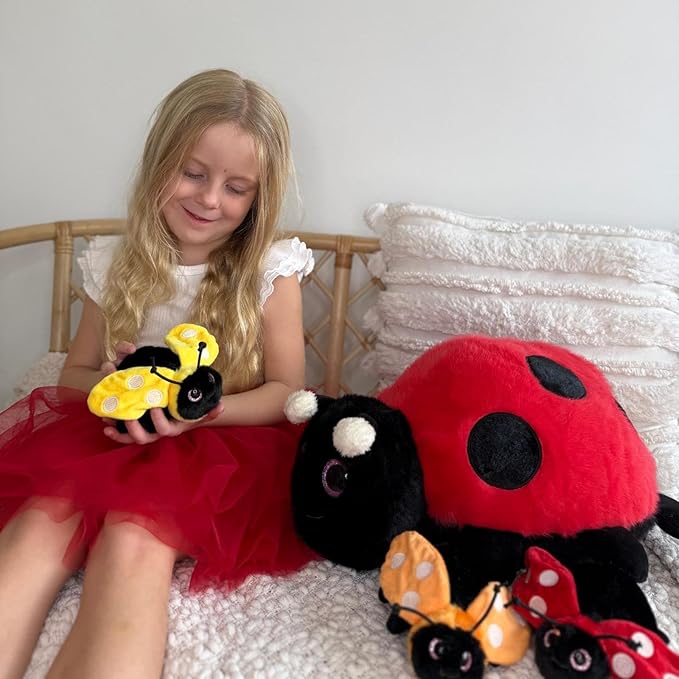 MaoGoLan 4Pcs Ladybug Stuffed Animal,Kawai Mother Ladybird Plush Toys Pillow with 3 Small Baby Lady Beetle Plushie Gift for Insect Lover,Decorations,Party Favor,Baby Shower,Glow-in-Dark Design