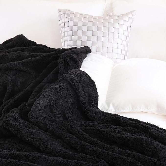 Black Fleece Throw Blanket 50”×70”Checkered Design for Couch Sofa | Super Soft Cozy Plush Microfiber 3D Square Pattern Flannel Blanket for Bed Lightweight for Adults,Women