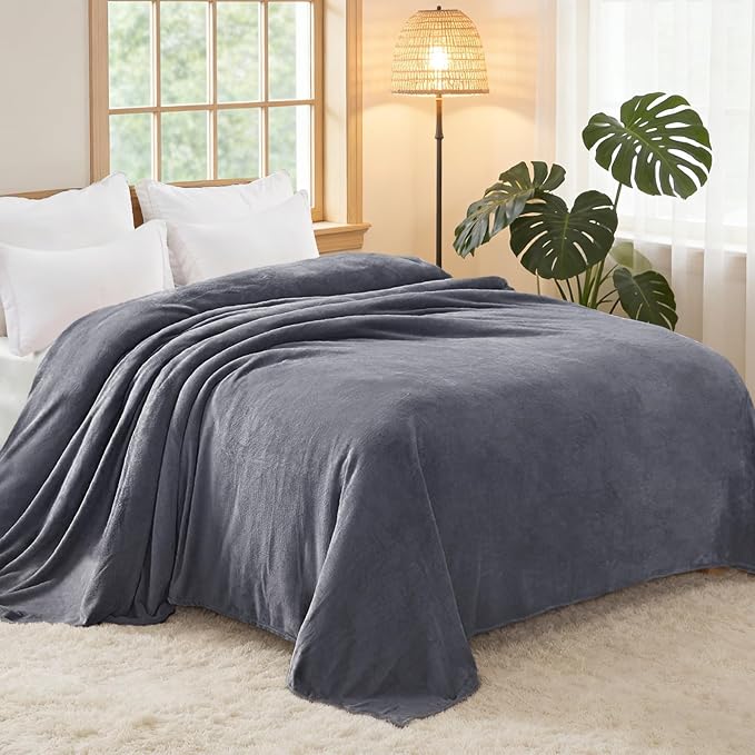 Exclusivo Mezcla Soft Fleece Blanket Twin Size for Bed, Dark Grey | 90x66 Inches, Double-Sided Brushed Flannel, Lightweight Plush Cozy Blanket for Home Decor, All Season, Machine Washable