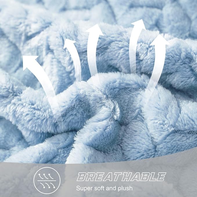 Exclusivo Mezcla Soft Fleece Bed Blanket Twin Size, 60”x80”, Light Blue | Cozy Fluffy Lightweight Blankets for Summer, Decorative Plush Flannel Throws for Living room, Bedroom with Leaves Pattern