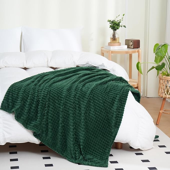 Puncuntex Fleece Blanket Dark Green 108"×90" with Square Grid Design | Super Soft Plush Cozy Flannel Throw Blanket Luxury for Couch Sofa Chair