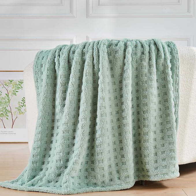 NEWCOSPLAY 3D Waffle Checkered Flannel Twin Blanket, New Sage, 60"x80" | Super Soft Cute Lightweight Decorative Premium Silky Fleece Blanket for Couch Sofa Bed, Gift for Women Men, All Season Use