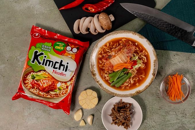 Nongshim Ramen Noodles, Gourmet Instant Ramen, Premium Microwavable Noodle Soup, Kimchi, 4.2 Ounce, (Pack of 32)