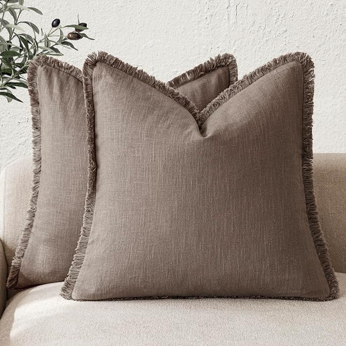 Foindtower Set of 2 Decorative Linen Fringe Throw Pillow Covers Cozy Farmhouse Cushion Cover with Tassels Accent Pillowcase for Couch Chair Sofa Bed Living Room Home Decor,18×18 Inch,Light Coffee