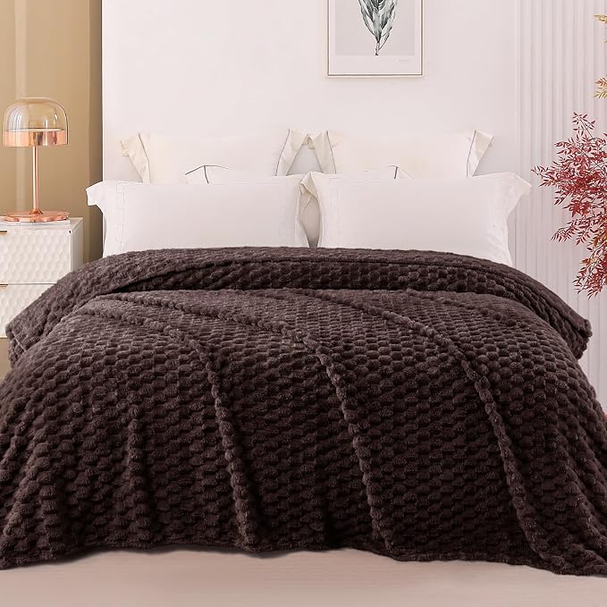 Exclusivo Mezcla 3D Fleece King Size Blanket for Bed, Coffee | Extra Soft Fuzzy Plush Lightweight Bed Blankets, Cozy Fluffy Decorative Blankets for All Seasons, 90x104 Inches