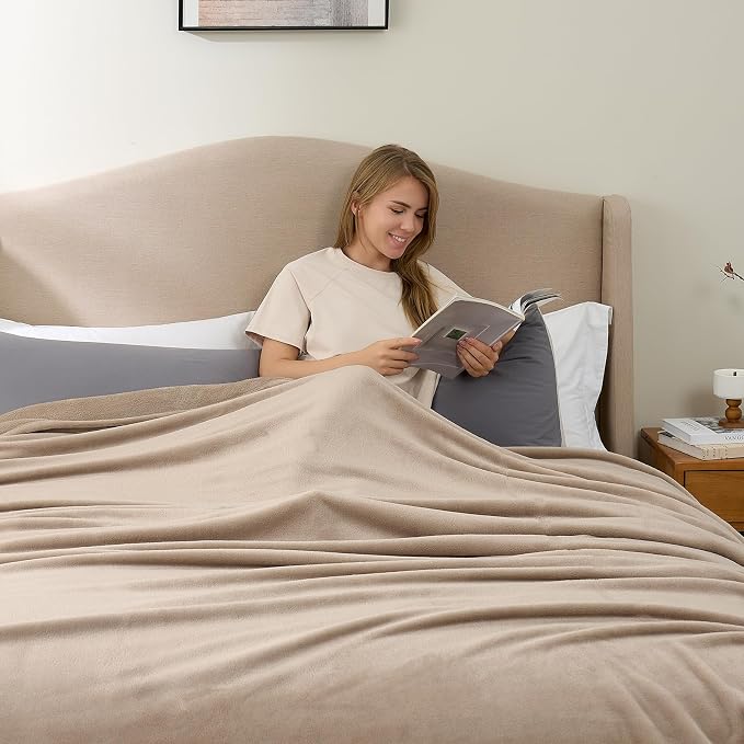 Hansleep King Light Camel Fleece Blanket, Soft Flannel Bed Blanket | Fuzzy Cozy Blanket 90x108 Inches, Multi-use for Bed, Sofa, Couch, Travel, Camping, All Season Warm Lightweight Cover