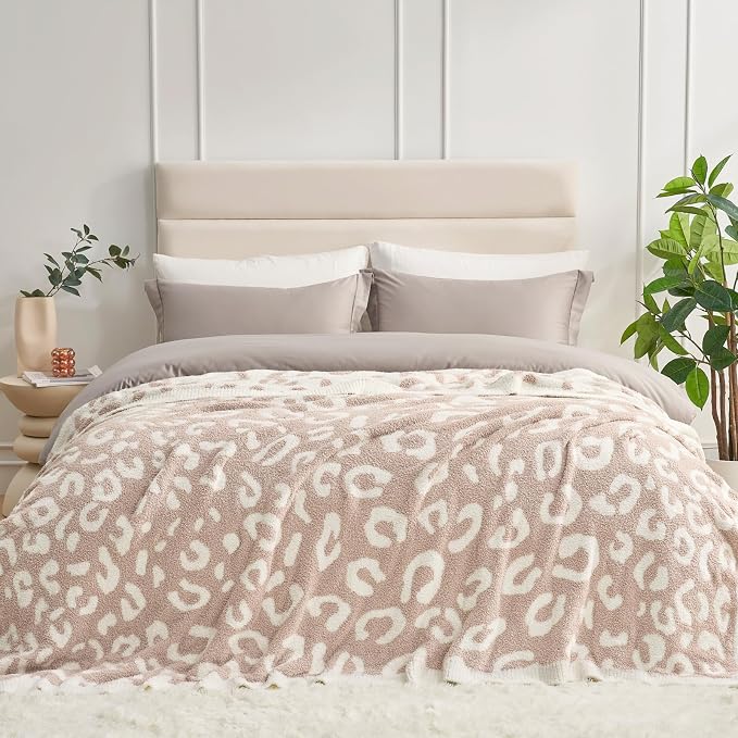 Snuggle Sac Leopard Microfiber Blanket, Queen Size Beige, 90x90 inches, Reversible Cheetah Pattern, Warm, Soft, Cozy