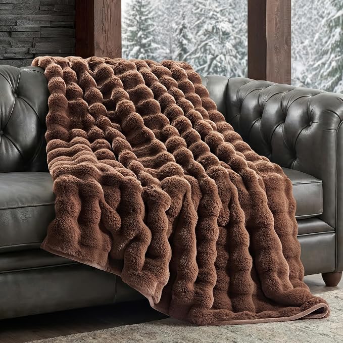 Faux Rabbit Fur Bubble Throw Blanket, 50"x60", Chestnut | Ultra Soft, Luxury Faux Rabbit Fur Throw, Thick Warm Bubble Blanket, Cozy Fluffy Reversible, for Bed, Couch, Chair, Sofa