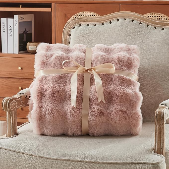 Faux Fur Throw Blanket for Couch, 1000 GSM Cozy Fuzzy Fluffy Soft Plush Thick Bubble Sherpa Blanket for Sofa Bedroom Living Room, Mothers Day Birthday Gifts for Women Home Decor