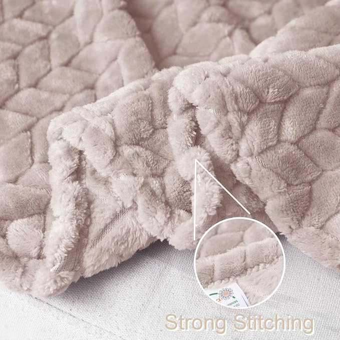 Exclusivo Mezcla Fleece Throw Blanket for Couch Sofa, 50”x70”, Camel | Oversized Soft Cozy Fluffy Blankets for Summer, Decorative Plush Flannel Throws for Living room, Bedroom with Leaves Pattern