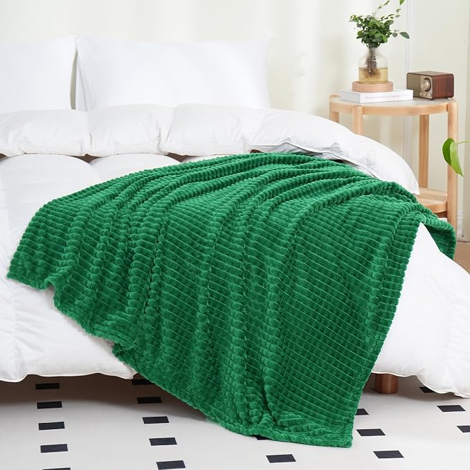 Puncuntex Fleece Blanket Classic Green 108"×90" with Square Grid Design | Super Soft Plush Cozy Flannel Throw Blanket Luxury for Couch Sofa Chair