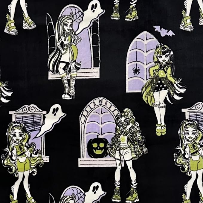Monster High Halloween Throw, Super Soft Cozy Plush Blanket, 50" x 70", (Officially Licensed Product) by Franco