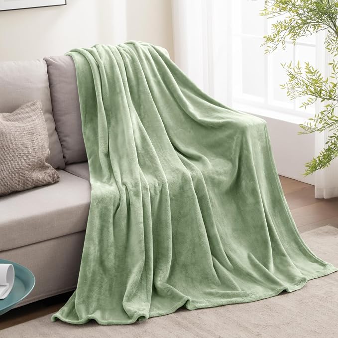 BEDELITE Fleece Blanket Soft Plush Twin Size Blanket Sage Green 60"x80" | Ultra Soft Fleece, Plush Microfiber, Lightweight Warmth, All Season Comfort, Fade Resistant, Machine Washable, Couch Sofa Bed